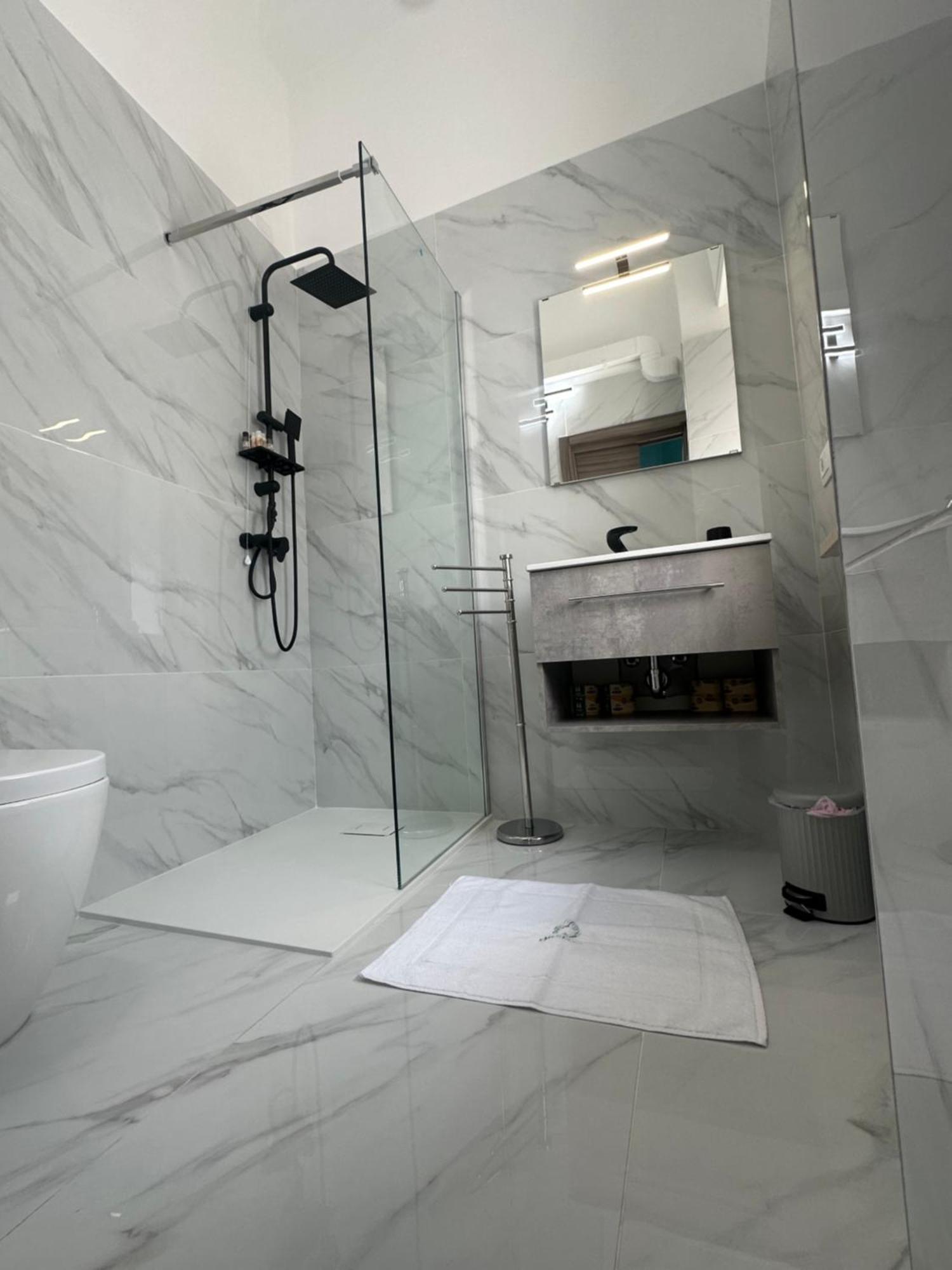 Emerella Luxury Suites-Siderno Lungomare エクステリア 写真