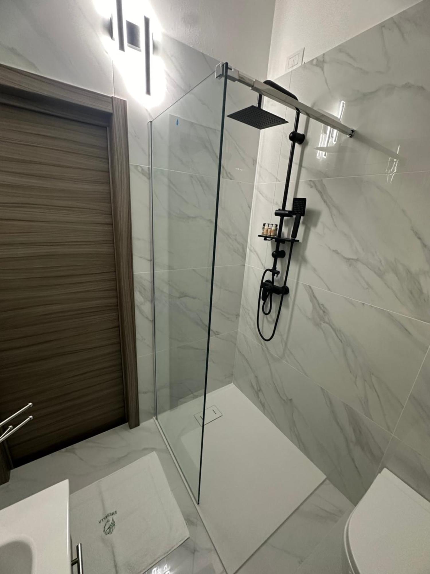 Emerella Luxury Suites-Siderno Lungomare エクステリア 写真