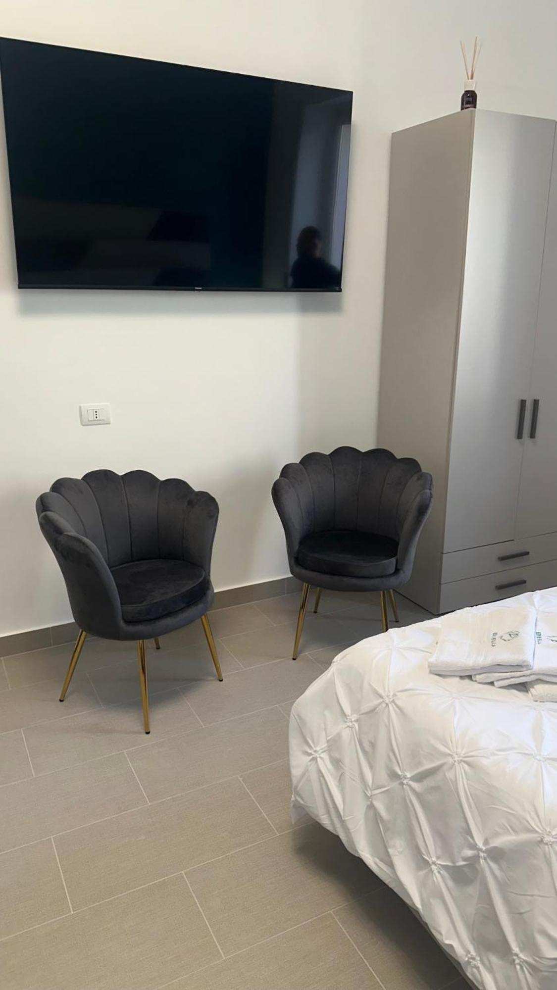 Emerella Luxury Suites-Siderno Lungomare エクステリア 写真