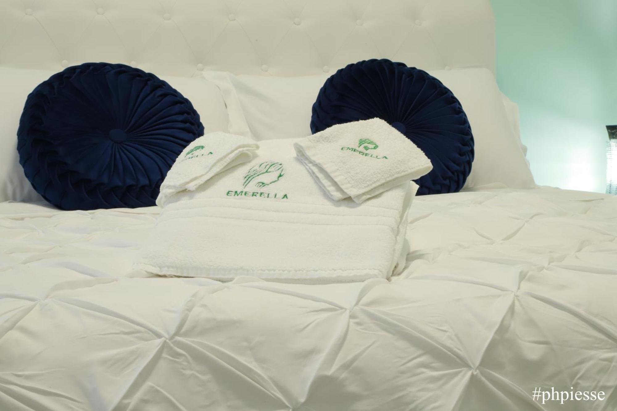 Emerella Luxury Suites-Siderno Lungomare エクステリア 写真