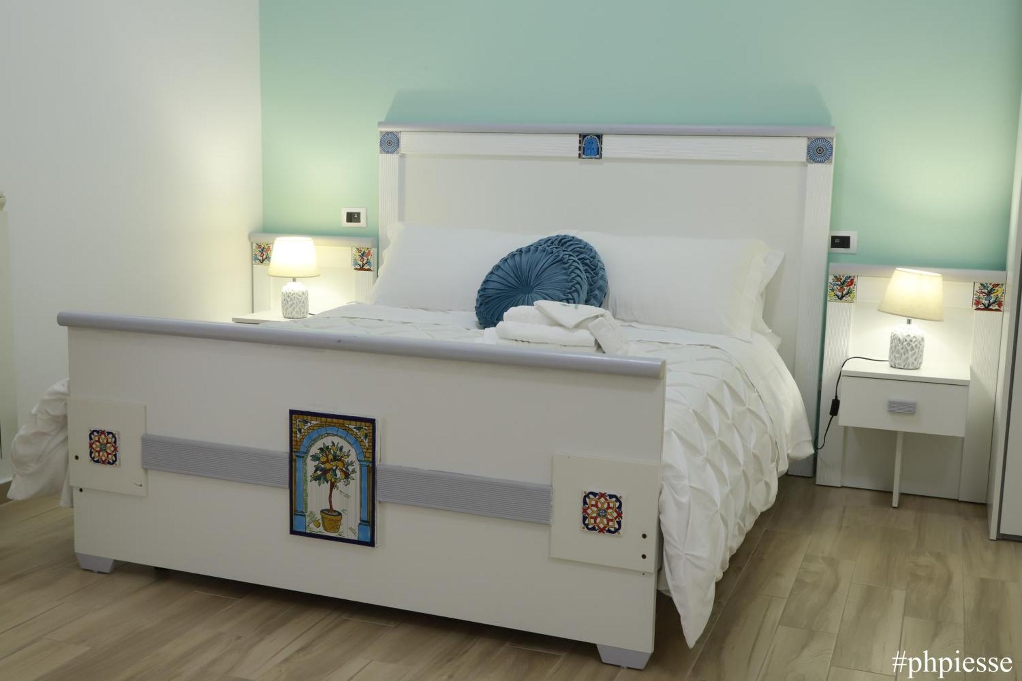 Emerella Luxury Suites-Siderno Lungomare エクステリア 写真