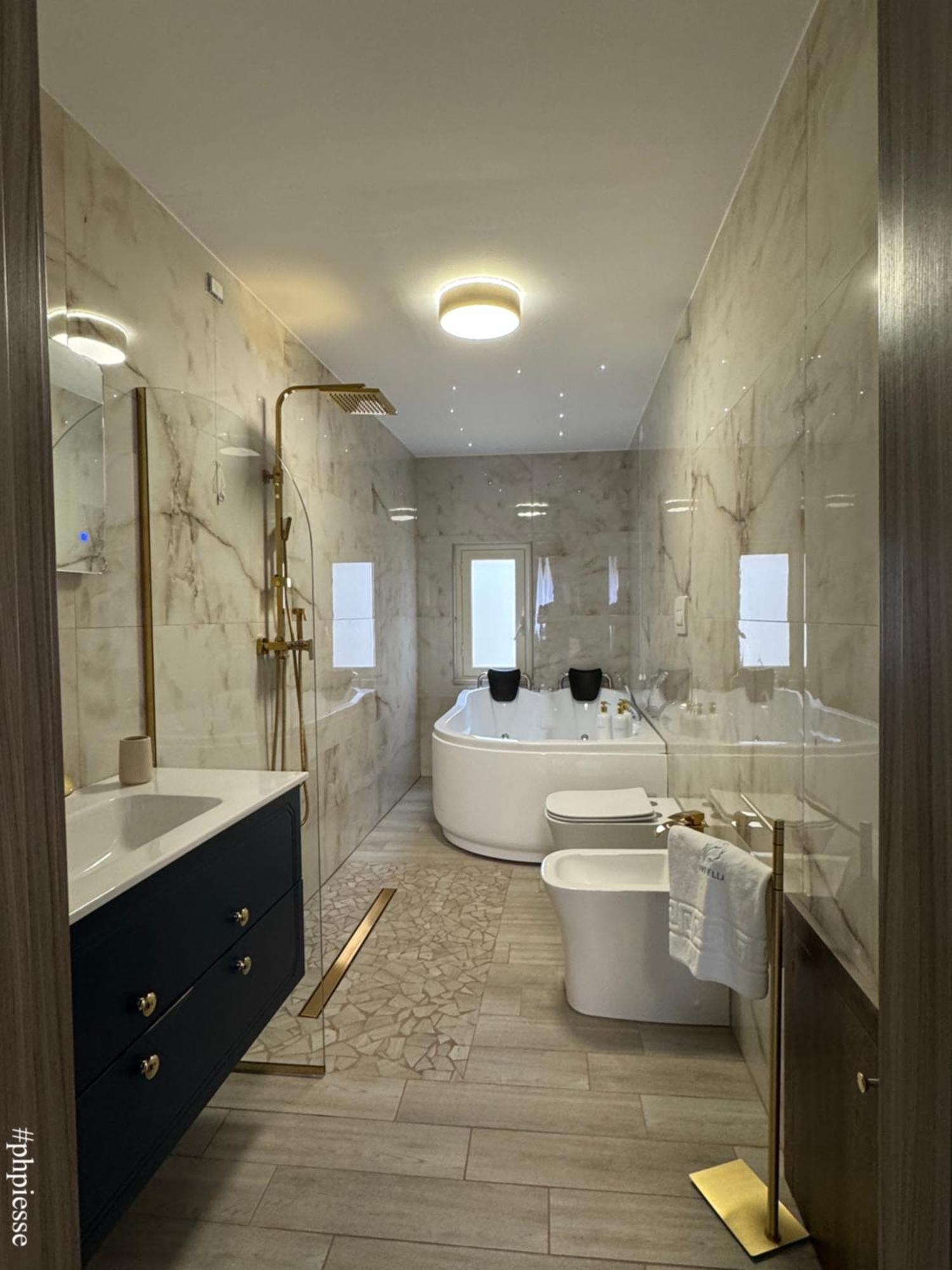 Emerella Luxury Suites-Siderno Lungomare エクステリア 写真