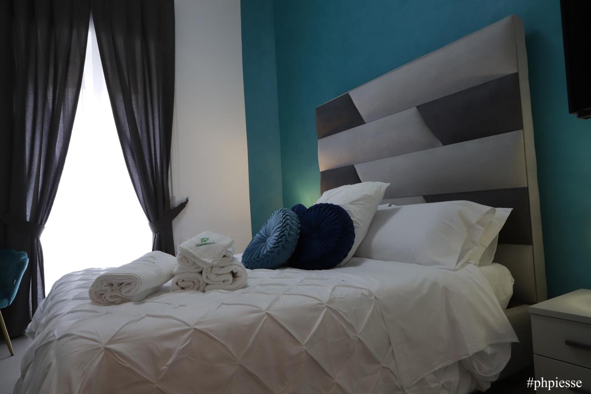 Emerella Luxury Suites-Siderno Lungomare エクステリア 写真