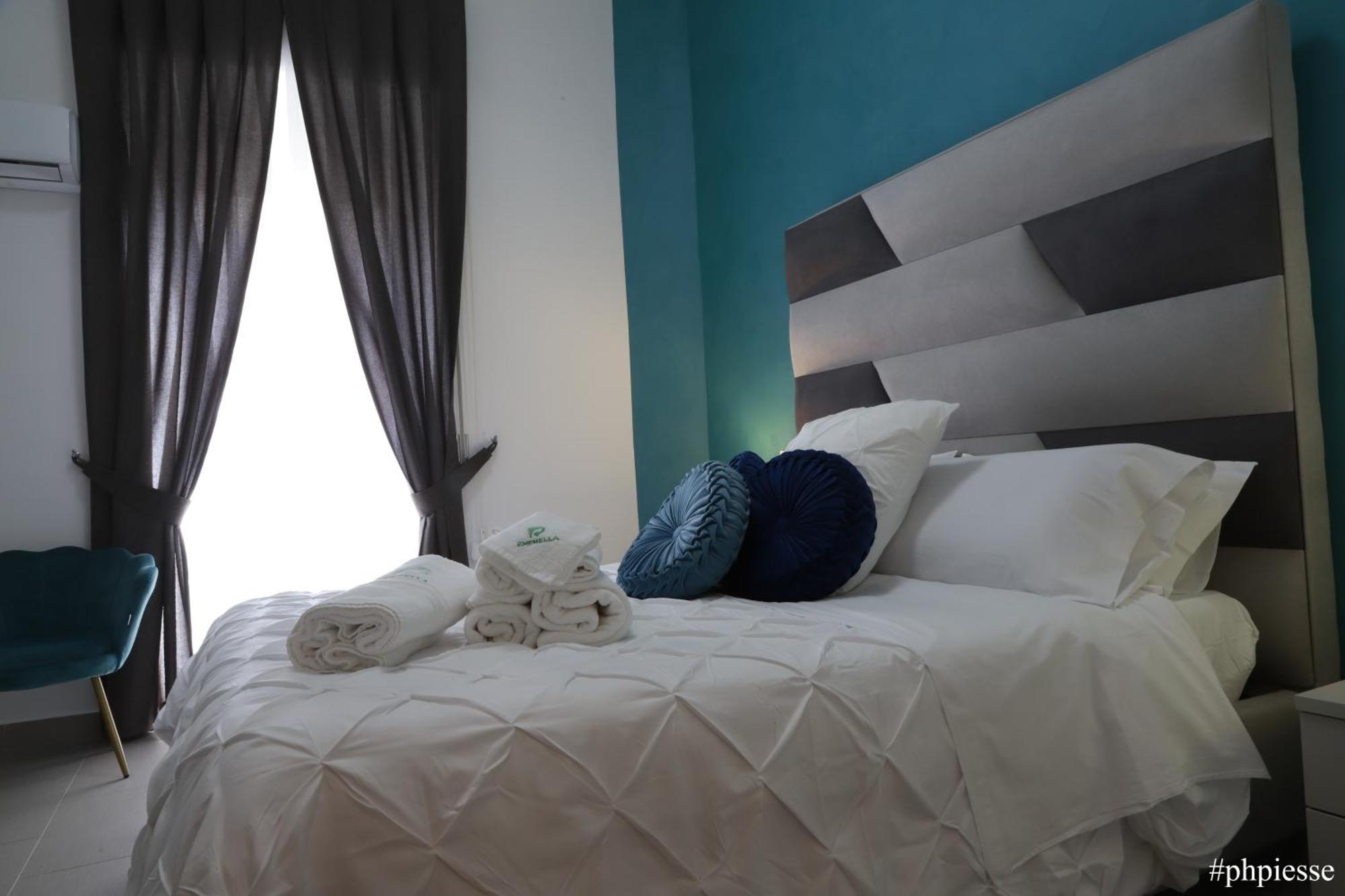 Emerella Luxury Suites-Siderno Lungomare エクステリア 写真