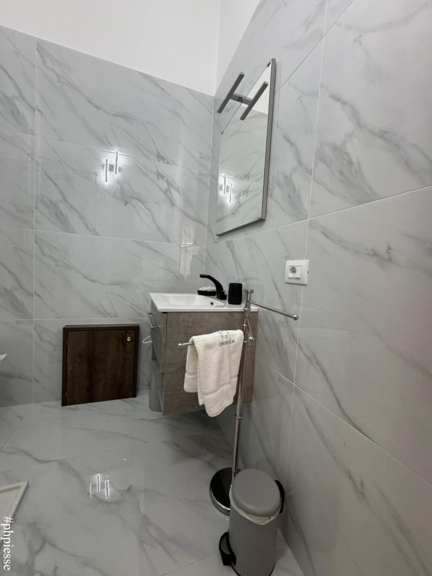 Emerella Luxury Suites-Siderno Lungomare エクステリア 写真