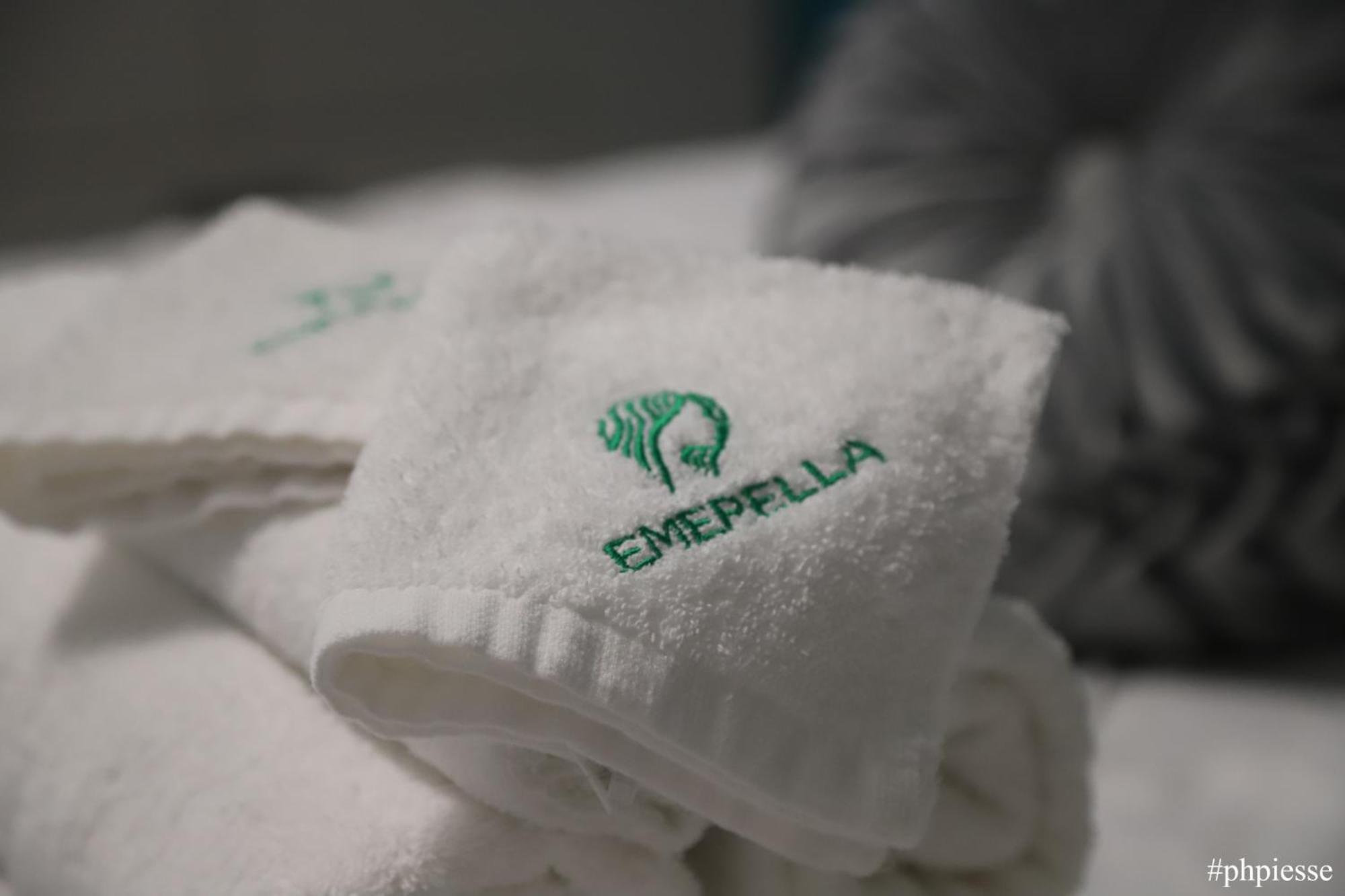 Emerella Luxury Suites-Siderno Lungomare エクステリア 写真